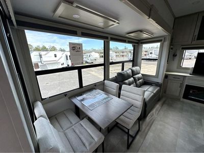 2025 GRAND DESIGN SOLITUDE - Photo 13