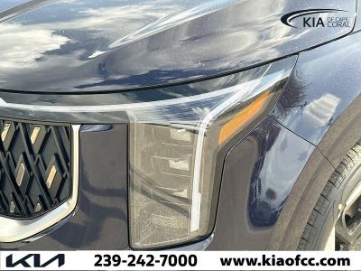 2026 Kia Carnival — photo 8 view