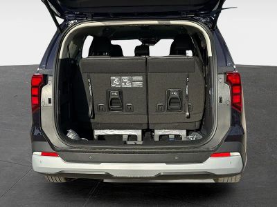 2026 Kia Carnival — detail view