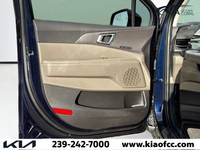 2026 Kia Carnival — photo 21 view