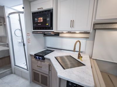 2026 Thor Motor Coach Chateau - Photo 14
