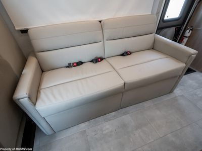 2026 Thor Motor Coach Chateau - Photo 9