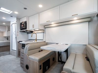 2026 Thor Motor Coach Chateau - Photo 11