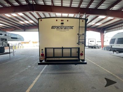 2021 Venture RV SportTrek - Photo 4