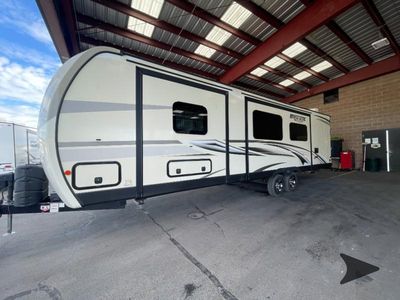 2021 Venture RV SportTrek - Photo 5