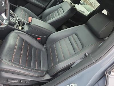2023 Honda CR-V Hybrid Sport Touring — photo 11 view