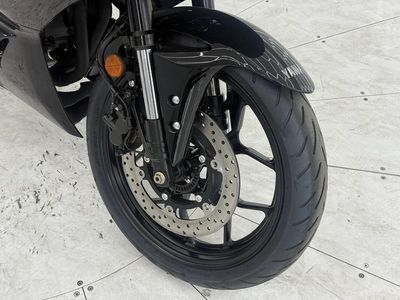 2026 Yamaha YZF-R3 - Photo 17
