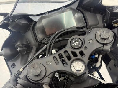 2026 Yamaha YZF-R3 - Photo 9