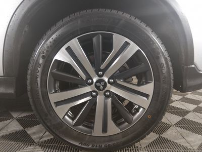 2025 Mitsubishi Outlander Sport - Photo 10