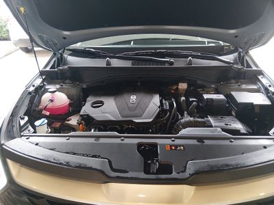 2025 Kia Sportage — photo 9 view