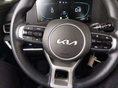 2025 Kia Sportage — photo 12 view
