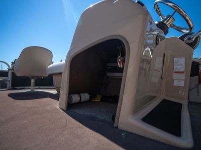 2015 Sun Tracker PARTY BARGE 20 DLX - Photo 15