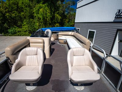 2015 Sun Tracker PARTY BARGE 20 DLX - Photo 8