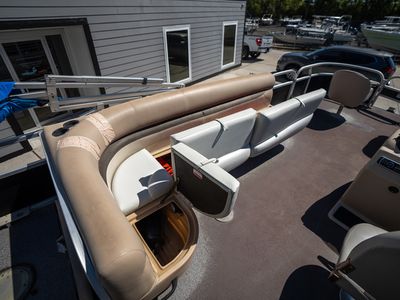 2015 Sun Tracker PARTY BARGE 20 DLX - Photo 18