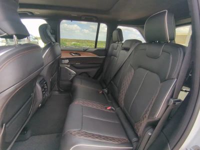 2026 Jeep Grand Cherokee — photo 16 view