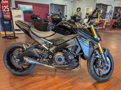 2025 Suzuki GSX-S1000 — front three-quarter view
