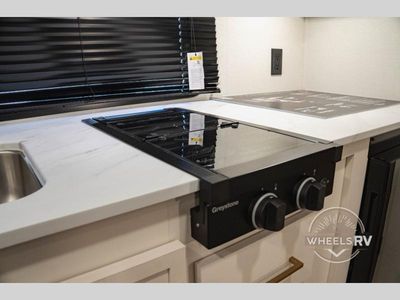 2026 Grand Design Transcend One - Photo 20
