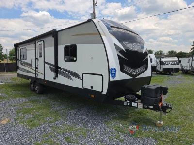 2022 Cruiser Radiance Ultra Lite — rear three-quarter view