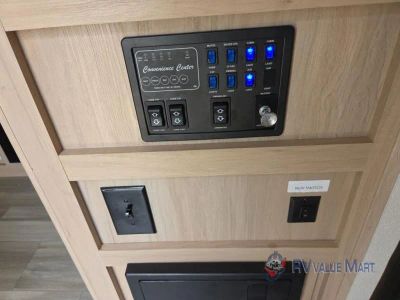 2022 Cruiser Radiance Ultra Lite — photo 18 view