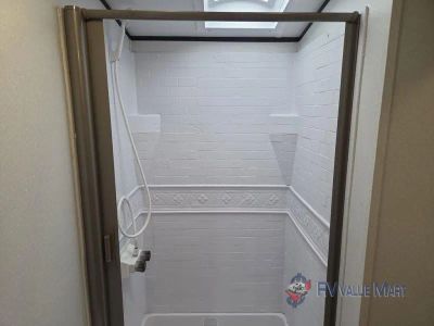 2022 Cruiser Radiance Ultra Lite — photo 26 view