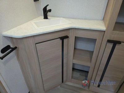 2022 Cruiser Radiance Ultra Lite — photo 27 view