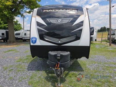 2022 Cruiser Radiance Ultra Lite — interior view
