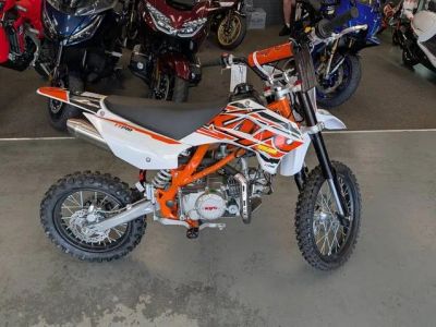 2026 Kayo TT 140 — front three-quarter view