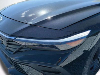 2026 Hyundai ELANTRA HYBRID — photo 10 view