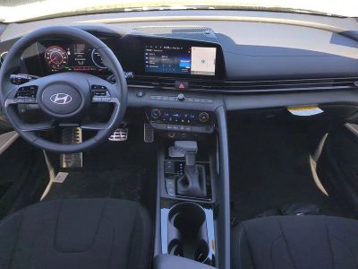 2026 Hyundai ELANTRA HYBRID — photo 16 view