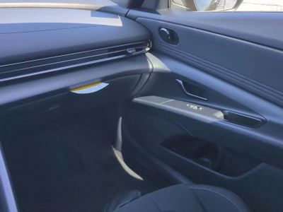 2026 Hyundai ELANTRA HYBRID — photo 18 view