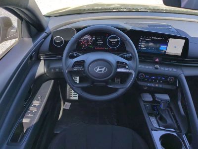 2026 Hyundai ELANTRA HYBRID — photo 17 view