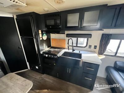 2022 Forest River Cherokee Grey Wolf - Photo 8
