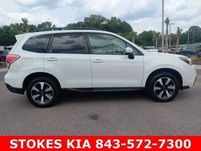 2017 Subaru Forester - Photo 3