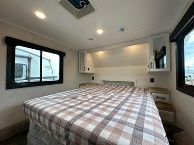 2025 Jayco Eagle HT - Photo 9
