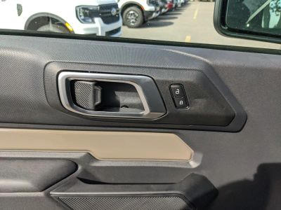 2025 Ford Bronco — photo 18 view