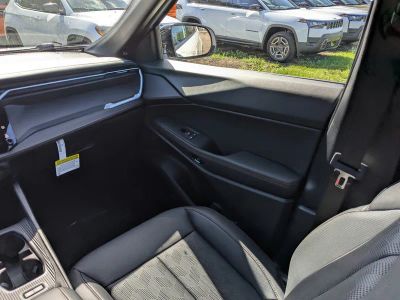 2026 Jeep Cherokee — photo 17 view