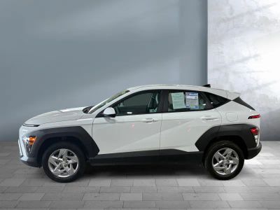 2025 Hyundai Kona — rear three-quarter view