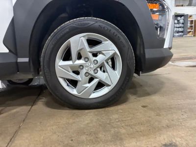 2025 Hyundai Kona — photo 16 view