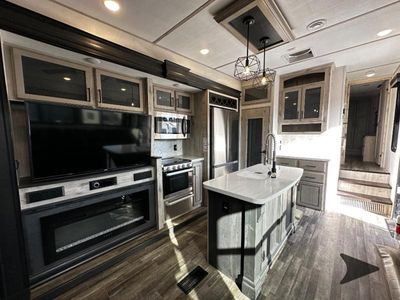 2023 Keystone RV Avalanche - Photo 15
