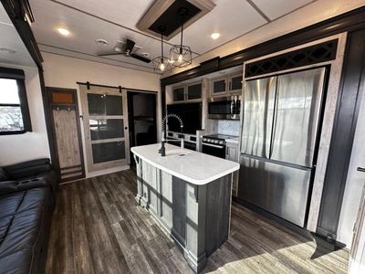 2023 Keystone RV Avalanche - Photo 12