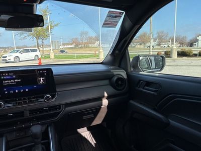 2025 Chevrolet Colorado — photo 51 view