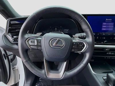 2025 Lexus TX — photo 8 view