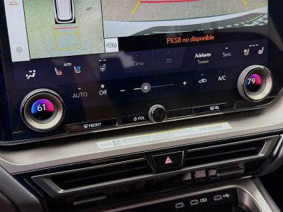 2025 Lexus TX — photo 12 view