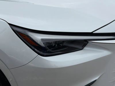 2025 Lexus TX — photo 32 view
