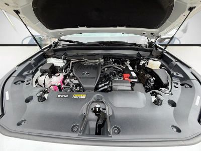 2025 Lexus TX — photo 33 view