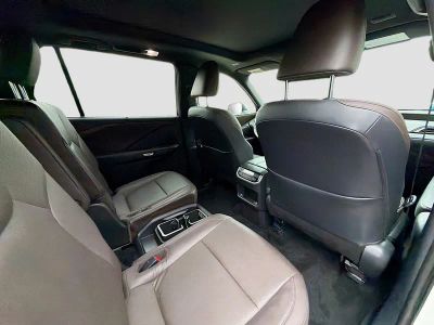 2025 Lexus TX — photo 27 view