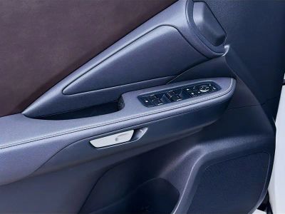2025 Lexus TX — photo 14 view