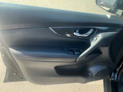 2018 Nissan Rogue — photo 15 view