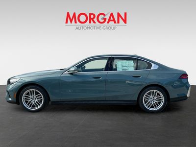 2025 BMW 5 Series — photo 7 view