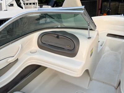 2005 Sea Ray 185 Outboard Sport - Photo 11